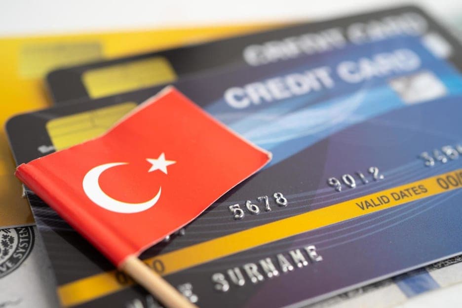 كيفية فتح حساب بنكي في تركيا للأجانب